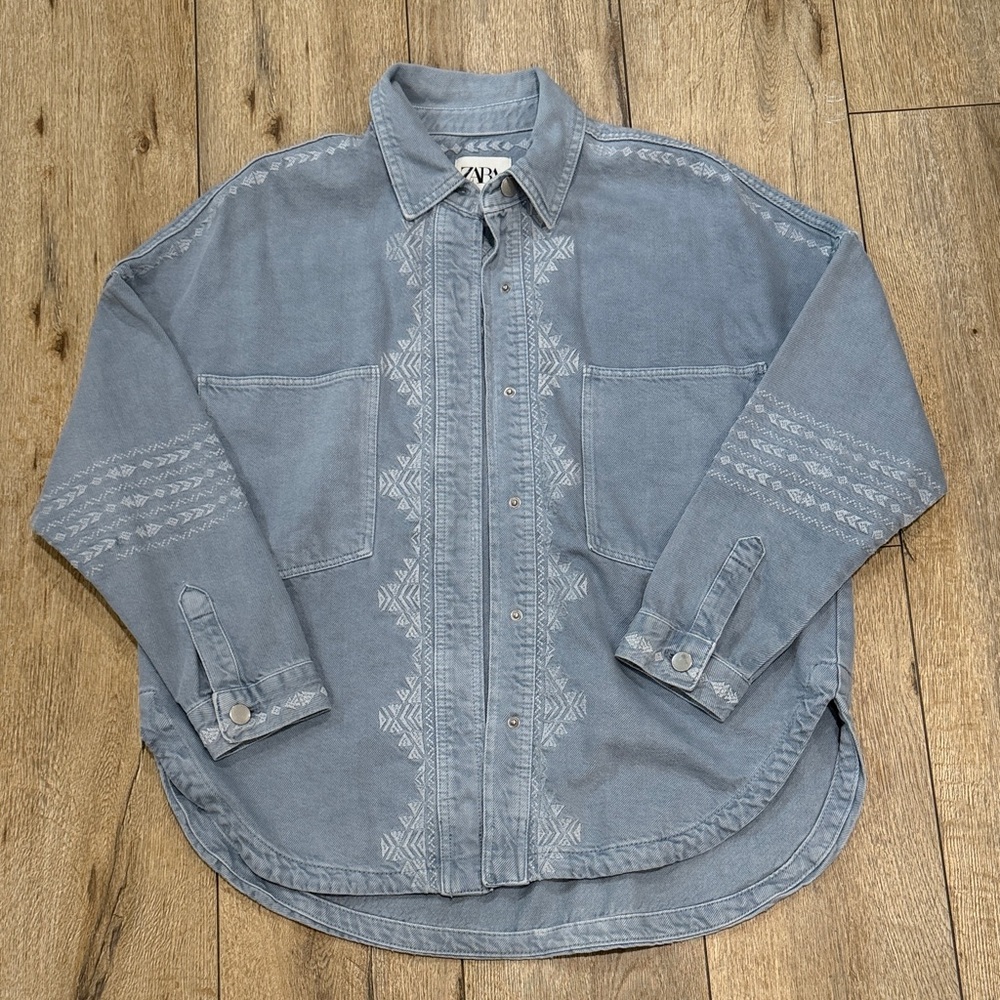 🤠 ZARA Embroidered Blue Denim Button-Up OverShirt